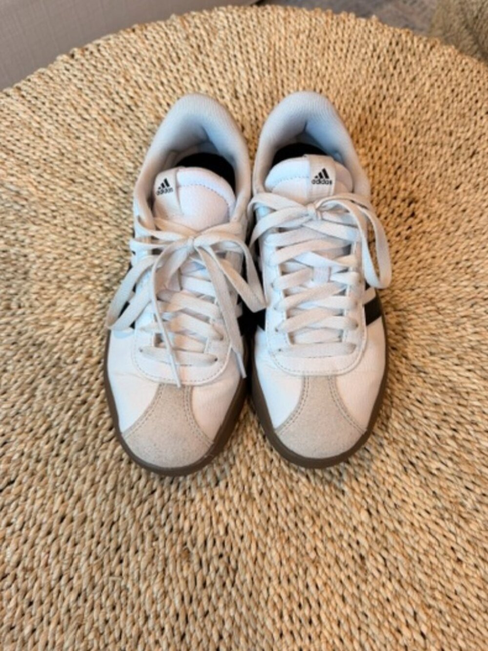 👟 Adidas White & Black Sneakers – Women’s Size 5.5